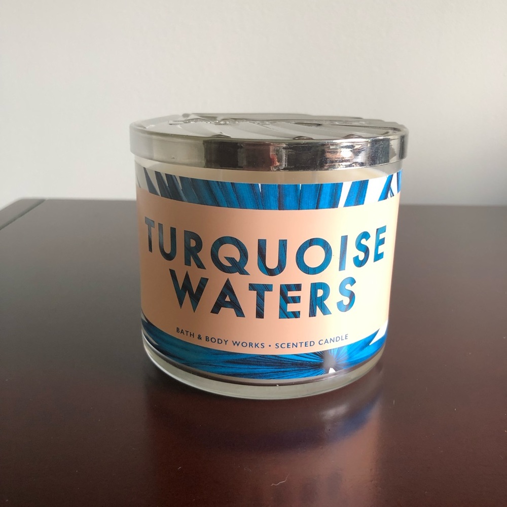 Bath & Bodyworks Turquoise waters 3-Wick candle